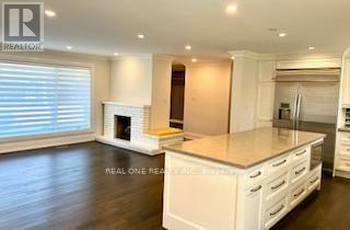 54 Leisure Lane, Richmond Hill, Ontario  L4C 4X1 - Photo 7 - N12977008