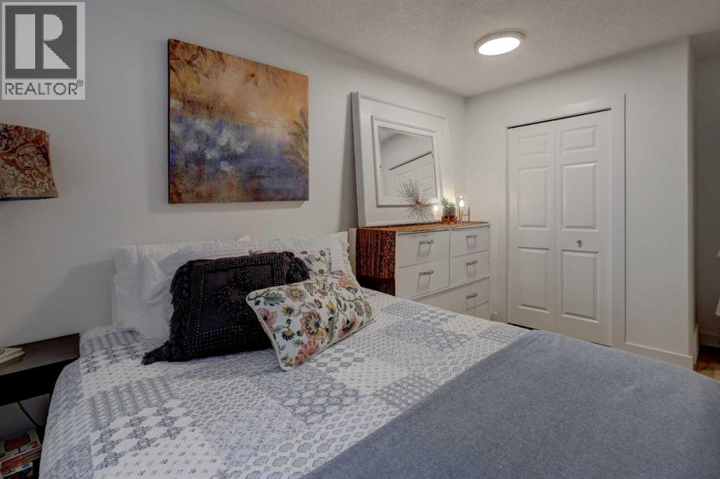 90 Royal Crest Point Nw, Calgary, Alberta  T3G 5W5 - Photo 25 - A2295902