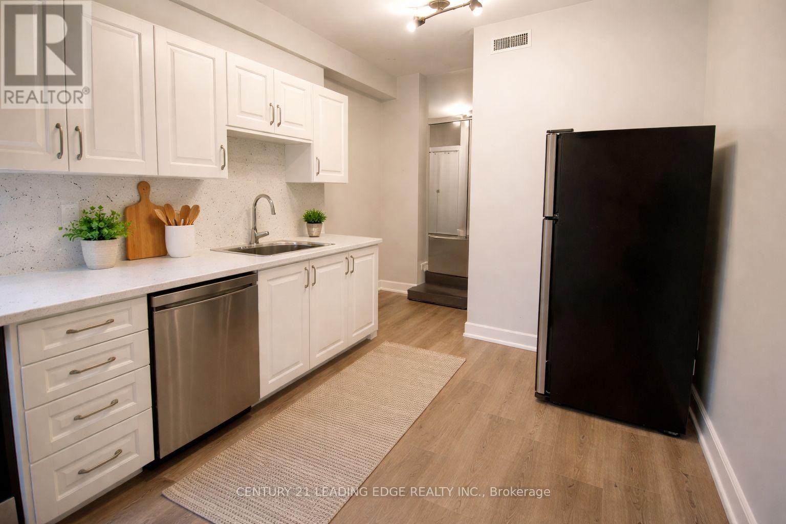 A - 260 Dupont Street, Toronto, Ontario  M5R 1V7 - Photo 2 - C13045766