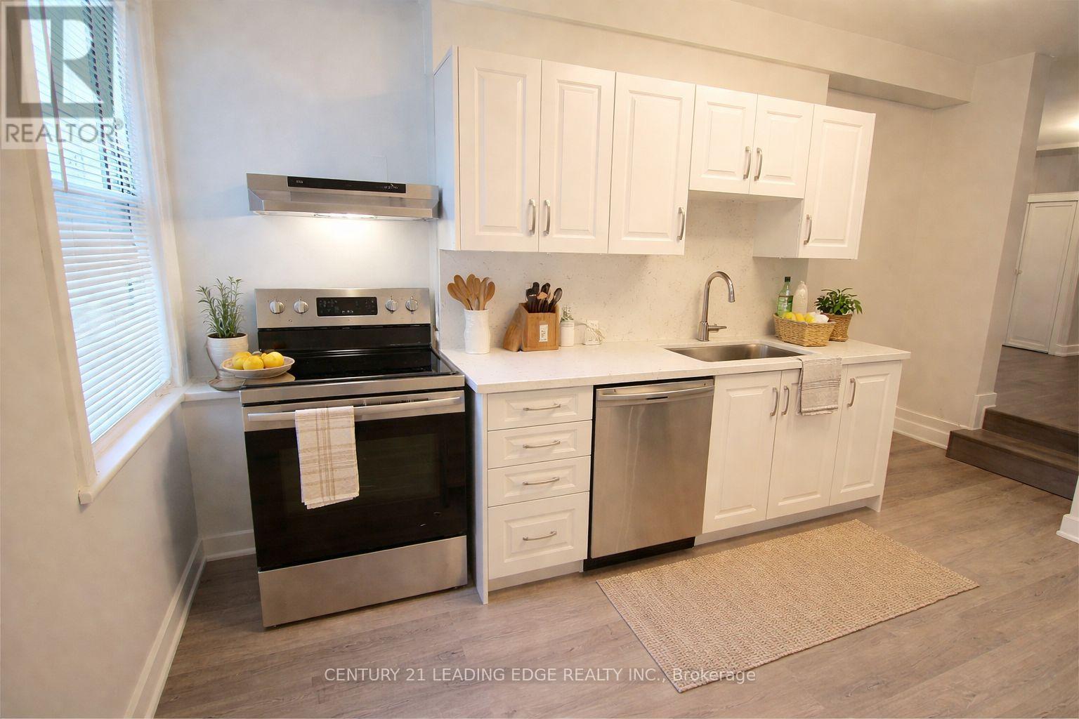 A - 260 Dupont Street, Toronto, Ontario  M5R 1V7 - Photo 3 - C13045766