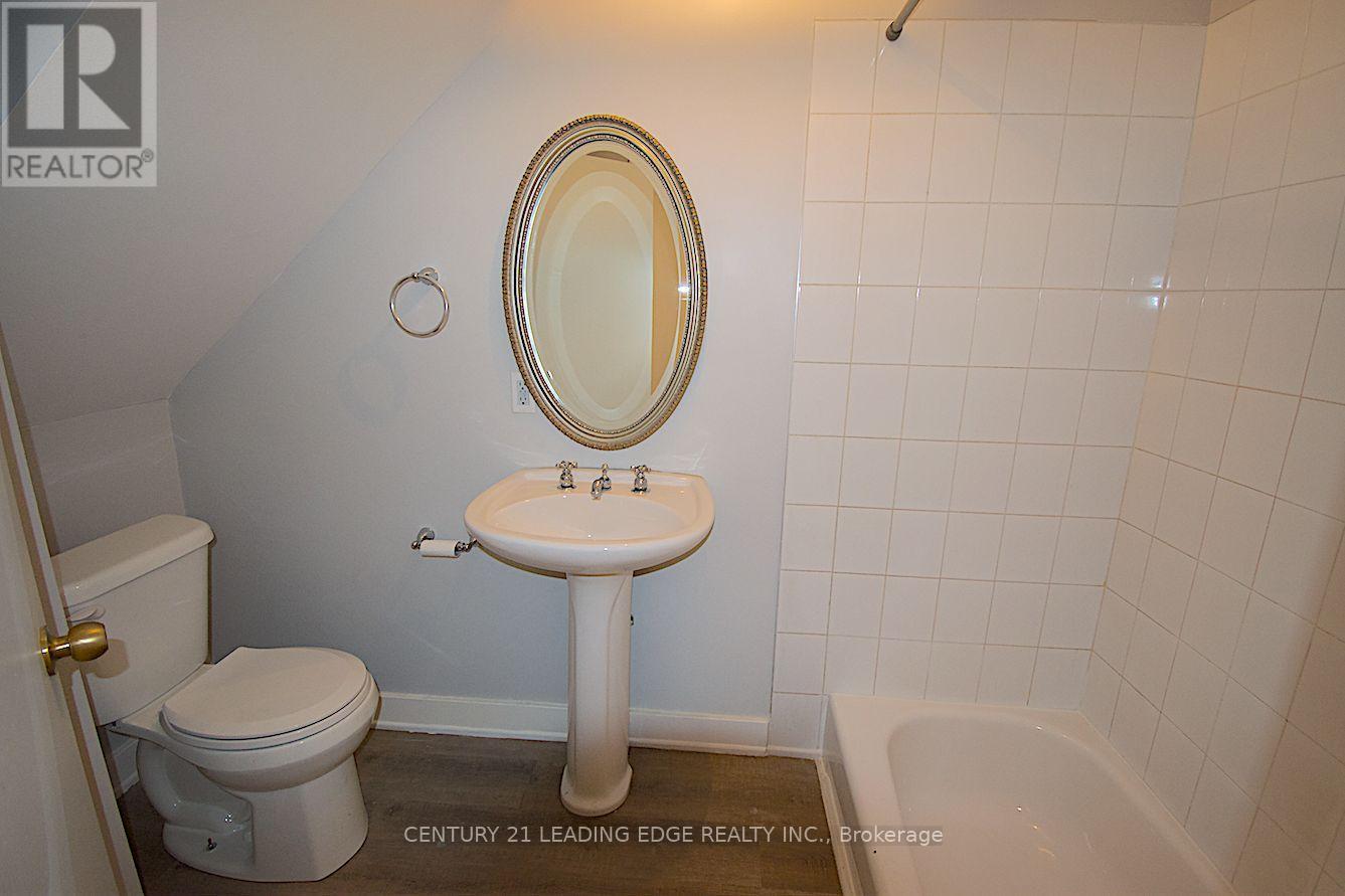 A - 260 Dupont Street, Toronto, Ontario  M5R 1V7 - Photo 5 - C13045766