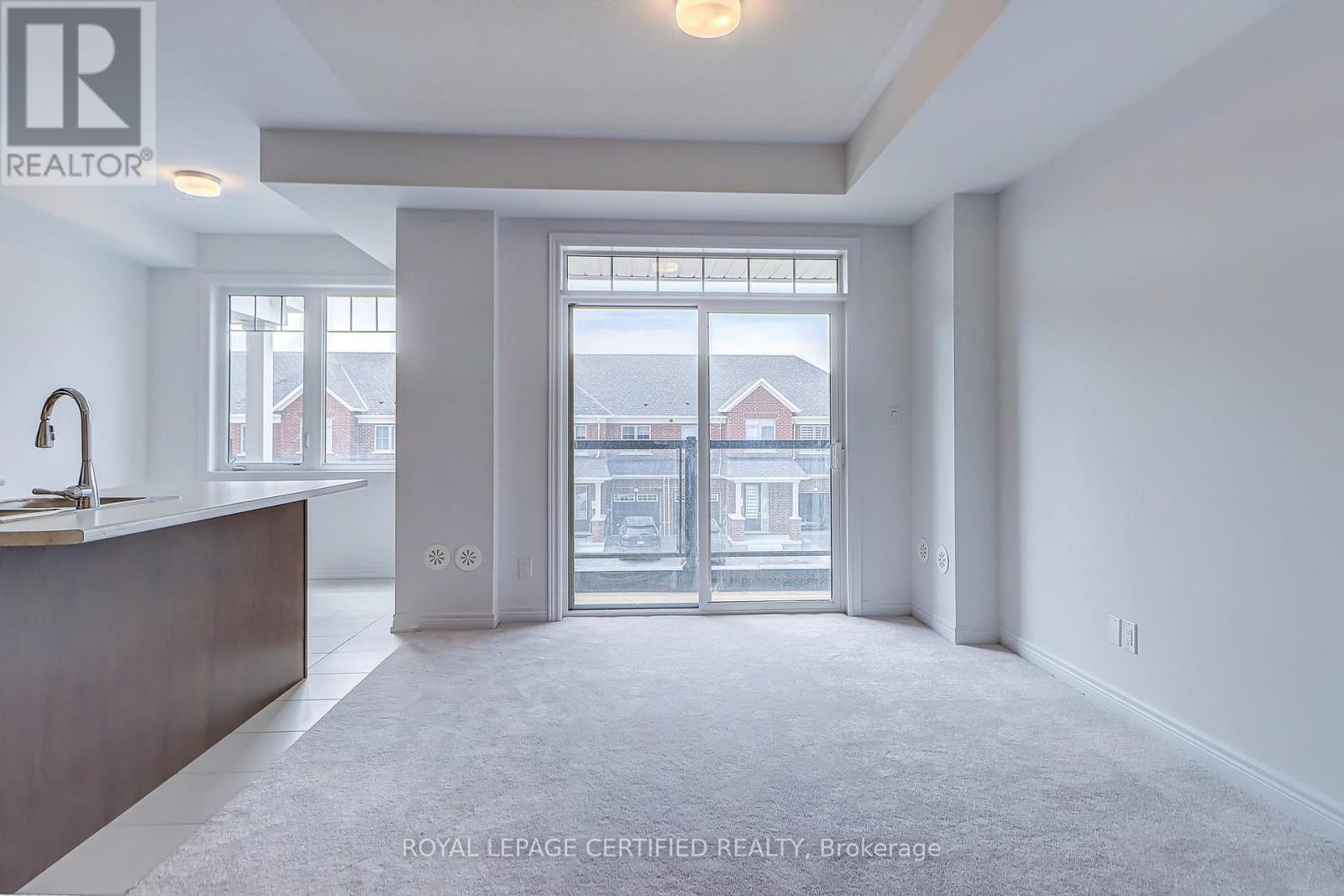 2013 Cameron Lott Crescent, Oshawa, Ontario  L1L 0S1 - Photo 16 - E13045760