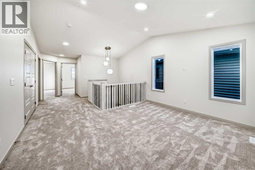 31 Lucas Passage NW, Calgary, Alberta  T3P 1Z4 - Photo 38 - A2283547