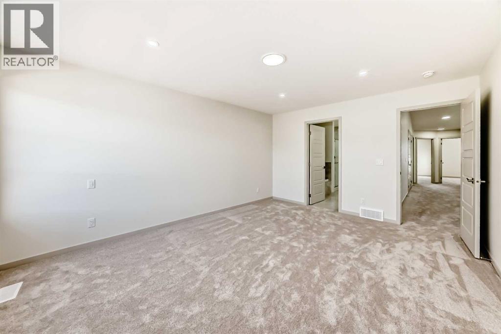 31 Lucas Passage NW, Calgary, Alberta  T3P 1Z4 - Photo 24 - A2283547