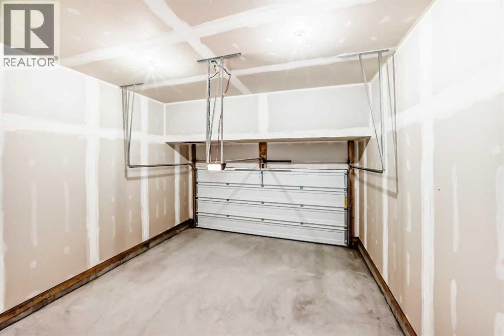 31 Lucas Passage NW, Calgary, Alberta  T3P 1Z4 - Photo 47 - A2283547