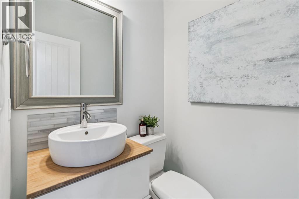 143 Fireside Drive, Cochrane, Alberta  T4C 0X4 - Photo 10 - A2303218