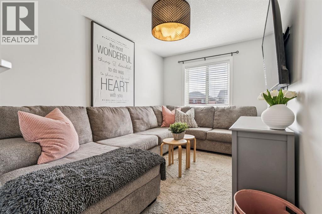 143 Fireside Drive, Cochrane, Alberta  T4C 0X4 - Photo 12 - A2303218