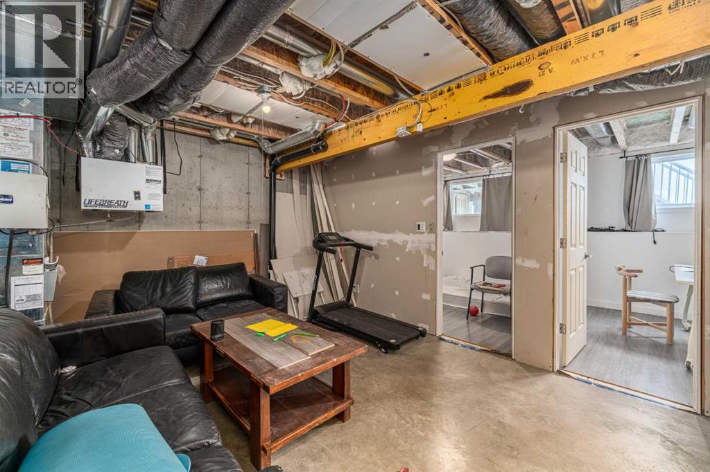 313 Hillcrest Road Sw, Airdrie, Alberta  T4B 4K1 - Photo 22 - A2297458