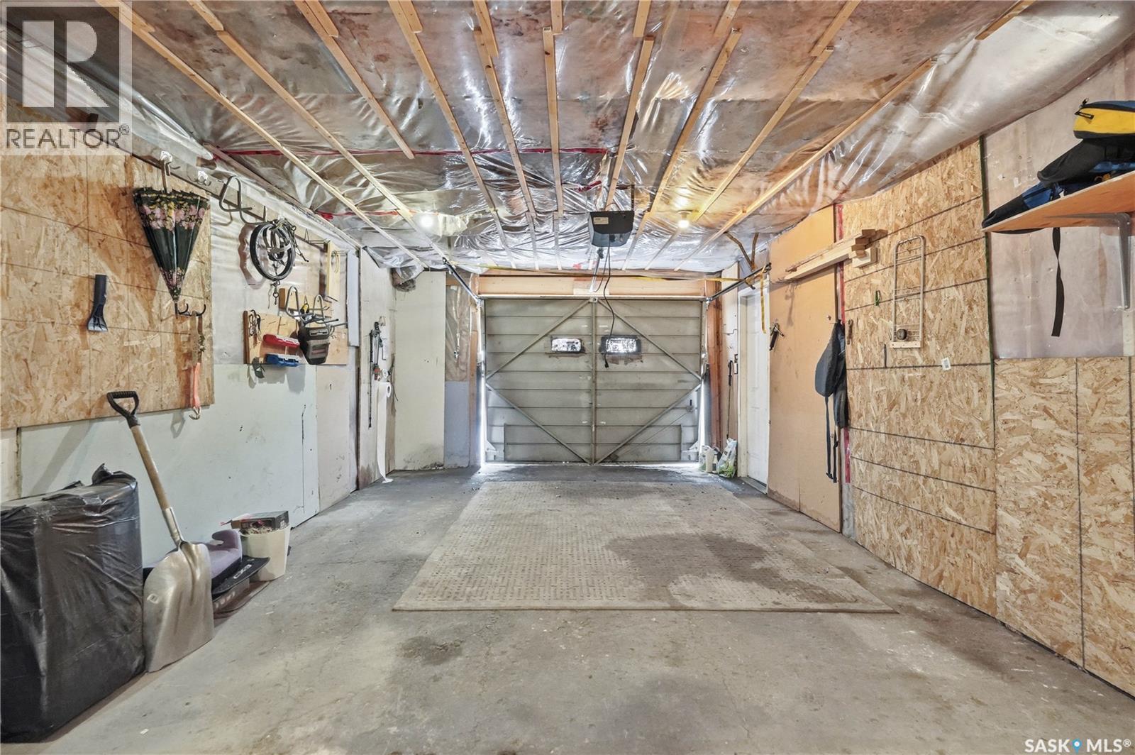 94 Lloyd Crescent, Regina, Saskatchewan  S4R 6C1 - Photo 40 - SK033909