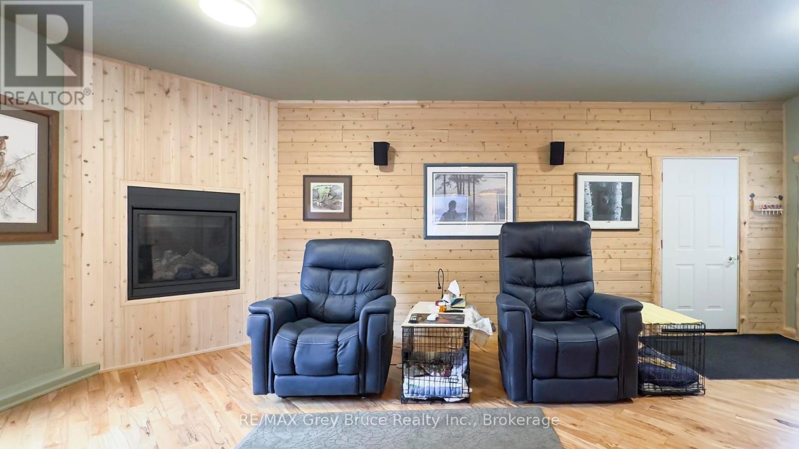 236 Bruce Street, South Bruce Peninsula, Ontario  N0H 2T0 - Photo 24 - X12224444