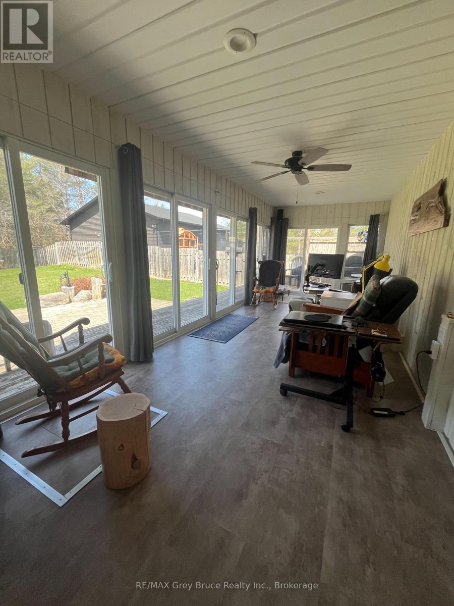 236 Bruce Street, South Bruce Peninsula, Ontario  N0H 2T0 - Photo 43 - X12224444