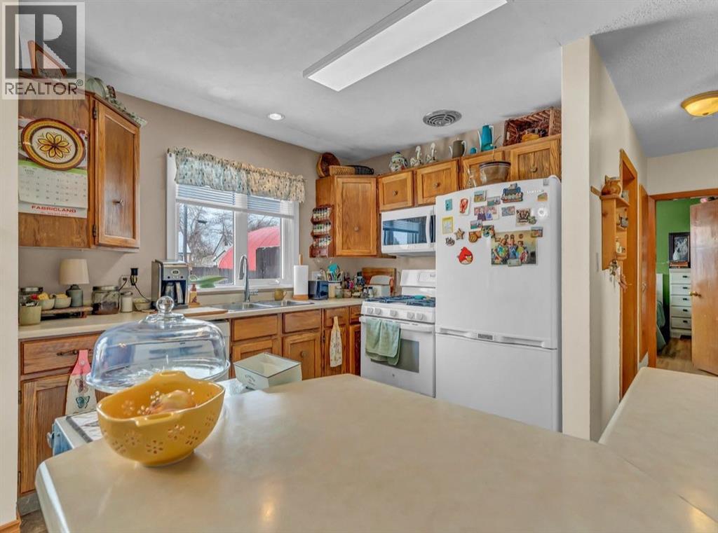 76 12 Street Sw, Medicine Hat, Alberta  T1A 4T3 - Photo 13 - A2305143