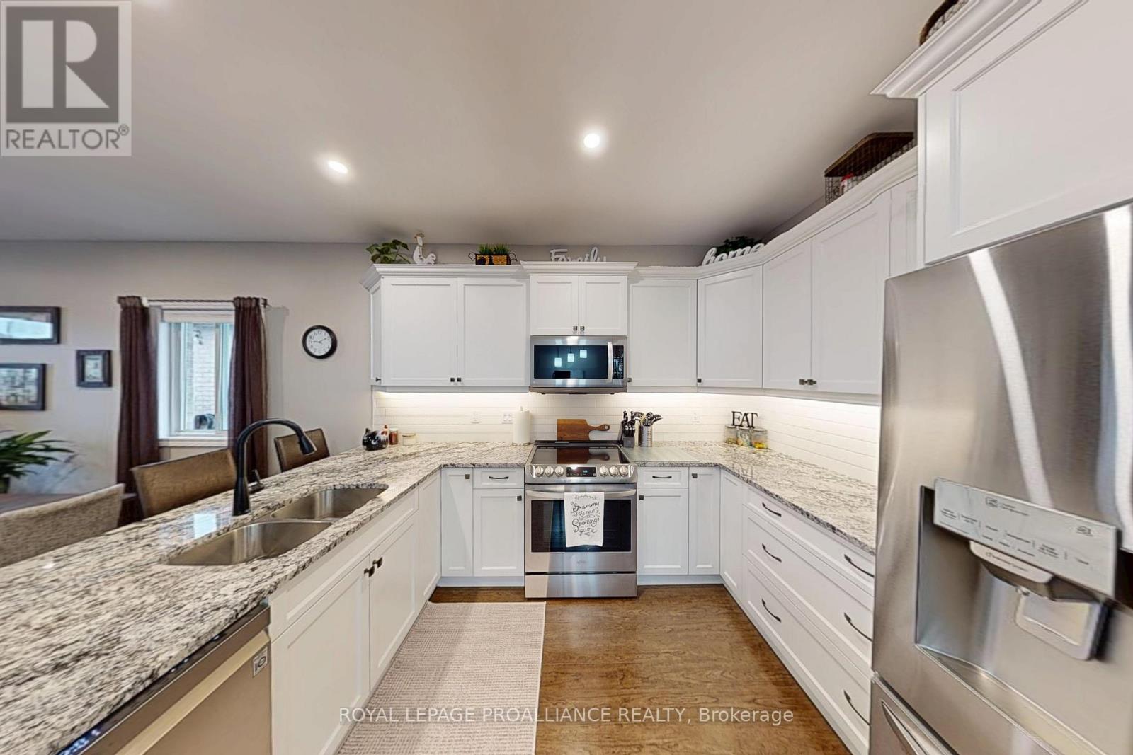 37 Farmington Crescent, Belleville, Ontario  K8N 0J9 - Photo 6 - X13019562