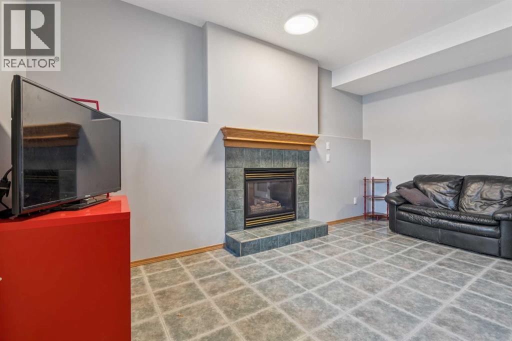 10 Bow Ridge Lane, Cochrane, Alberta  T4C 1T6 - Photo 24 - A2303344