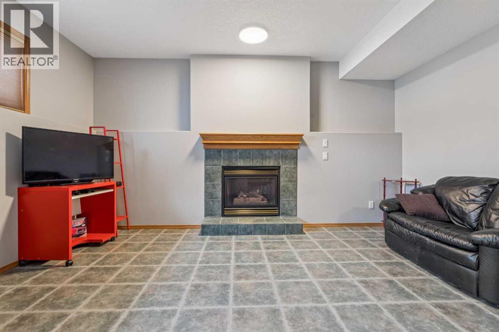 10 Bow Ridge Lane, Cochrane, Alberta  T4C 1T6 - Photo 23 - A2303344