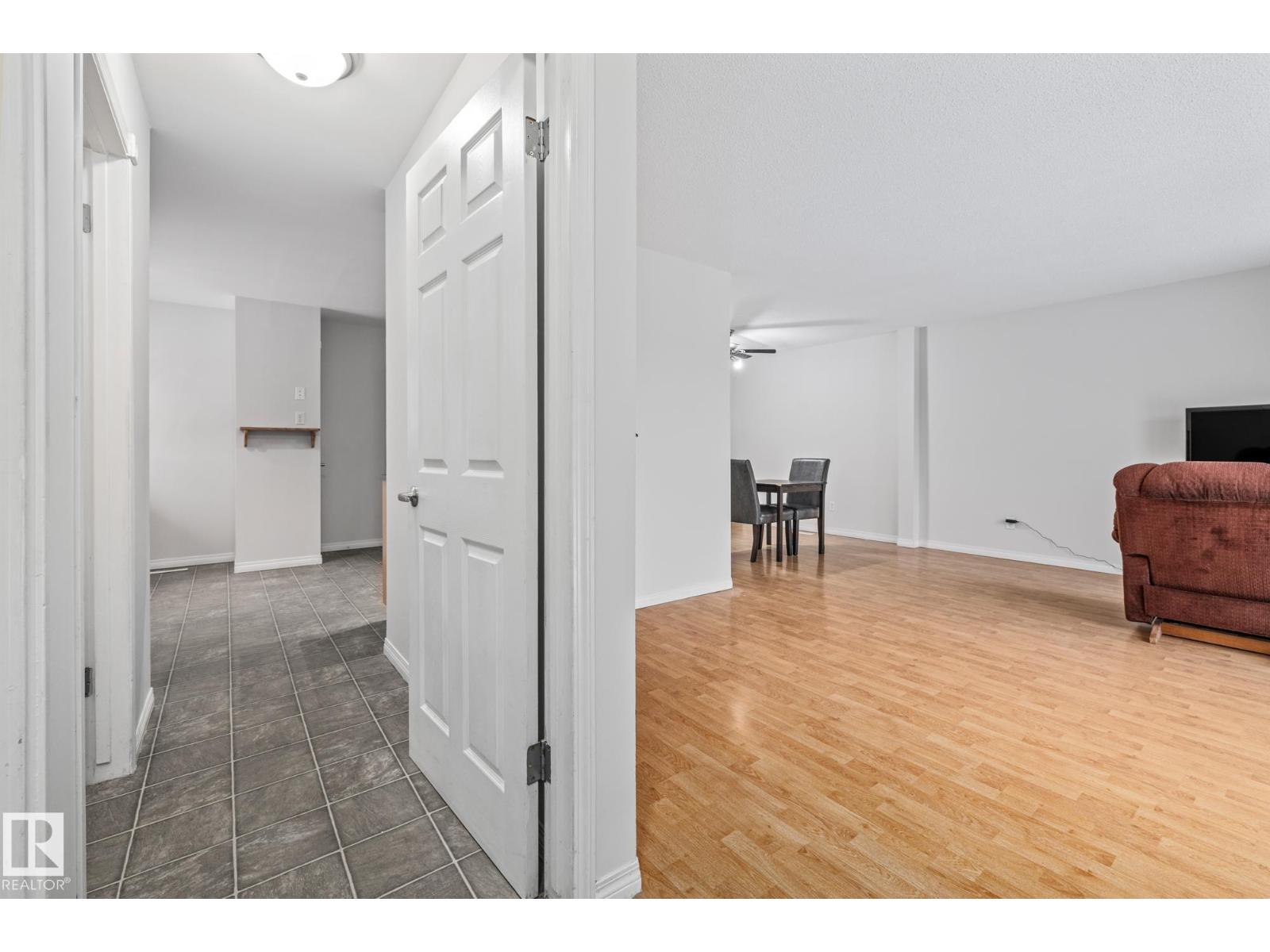 145b Royal Rd NW, Edmonton, Alberta  T6J 2E7 - Photo 16 - E4476475