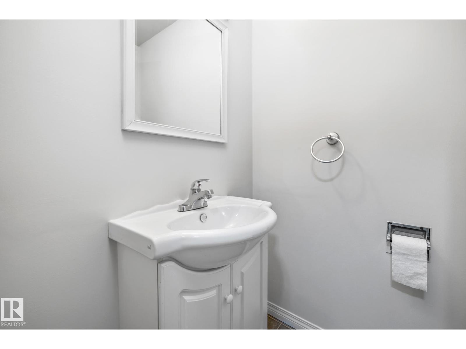 145b Royal Rd NW, Edmonton, Alberta  T6J 2E7 - Photo 8 - E4476475