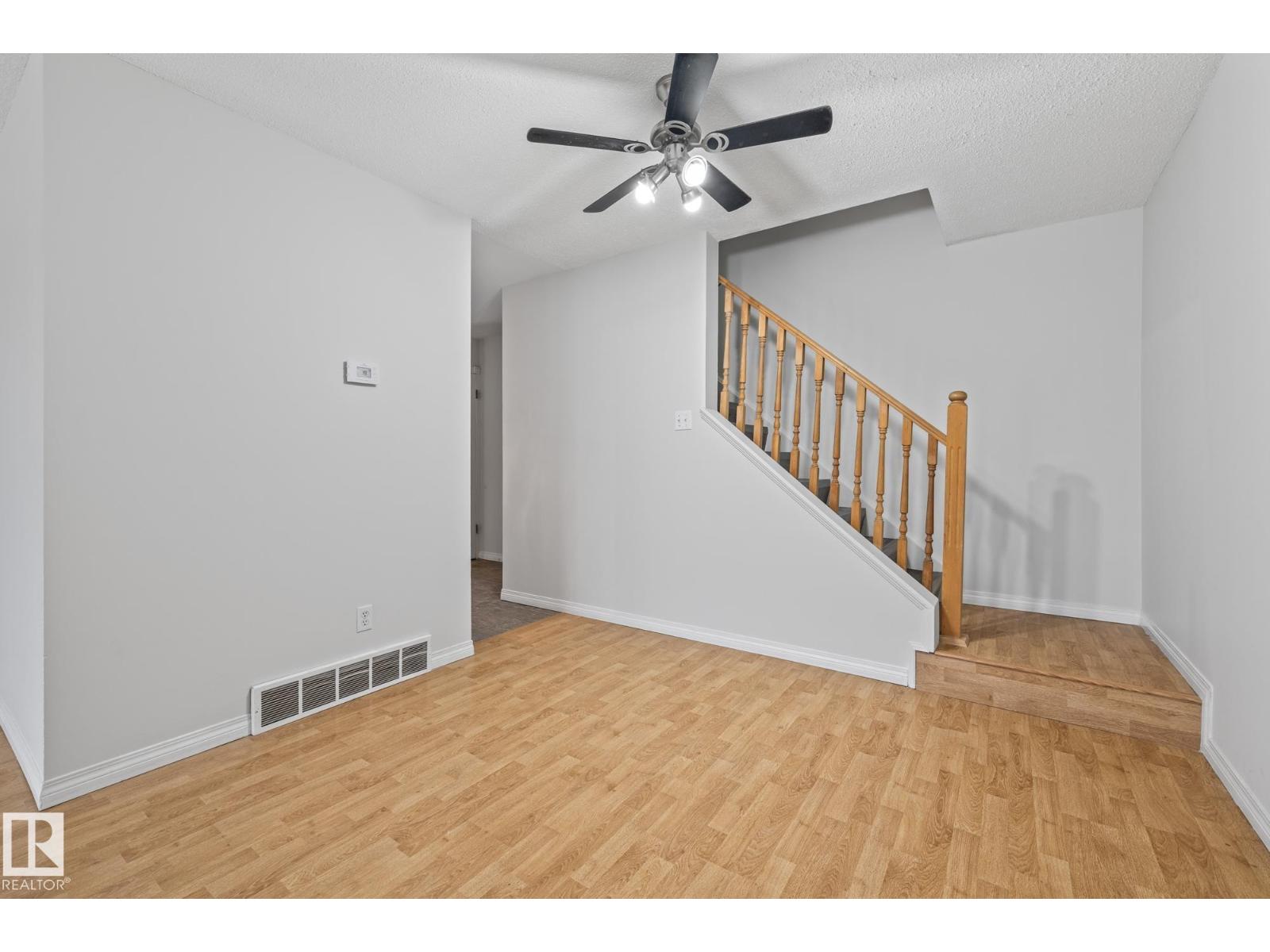 145b Royal Rd NW, Edmonton, Alberta  T6J 2E7 - Photo 11 - E4476475