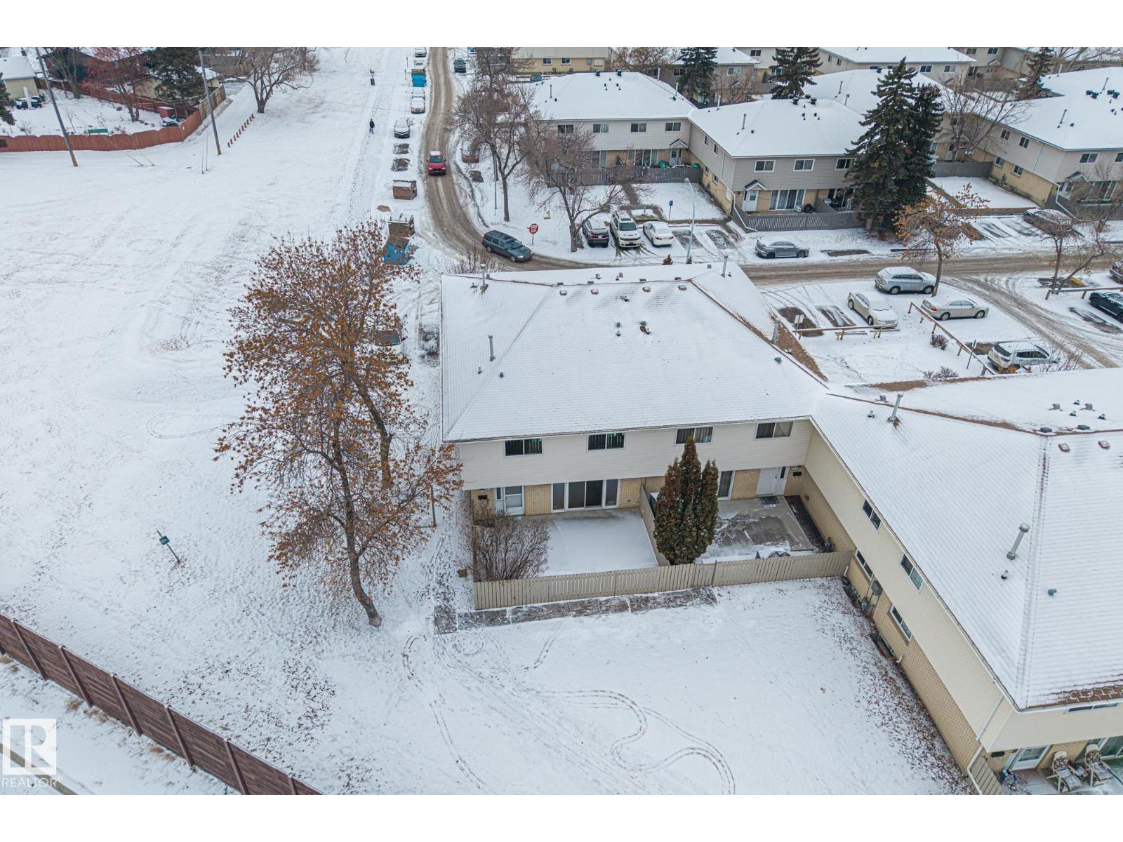 145b Royal Rd NW, Edmonton, Alberta  T6J 2E7 - Photo 38 - E4476475