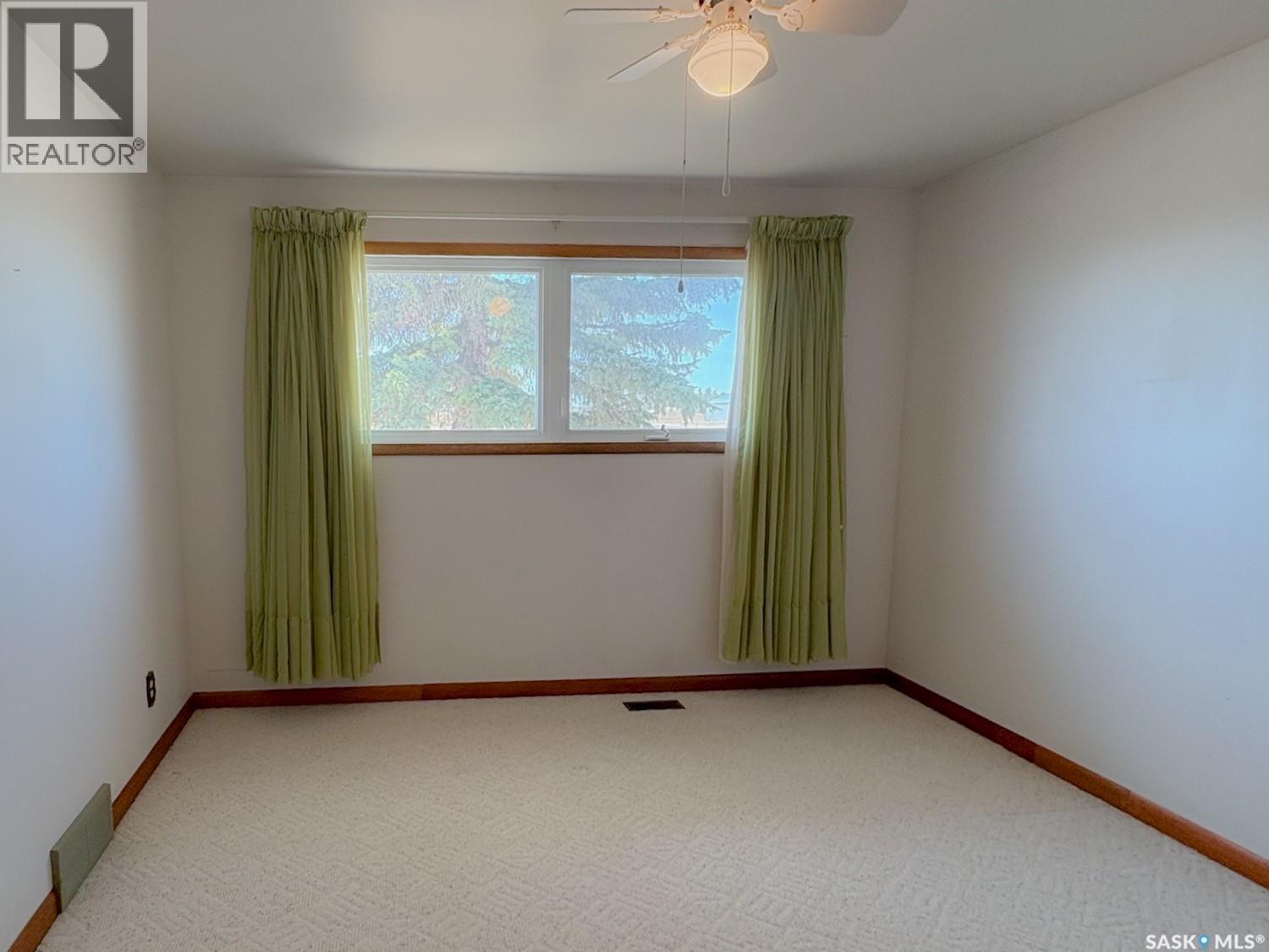 402 Fourth Street, Kipling, Saskatchewan  S0G 2S0 - Photo 18 - SK033861