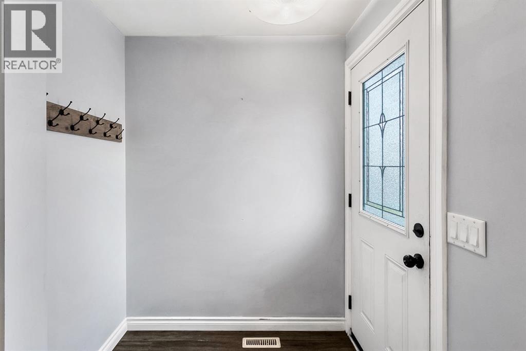 92 Riverbrook Place SE, Calgary, Alberta  T2C 3P5 - Photo 9 - A2299259