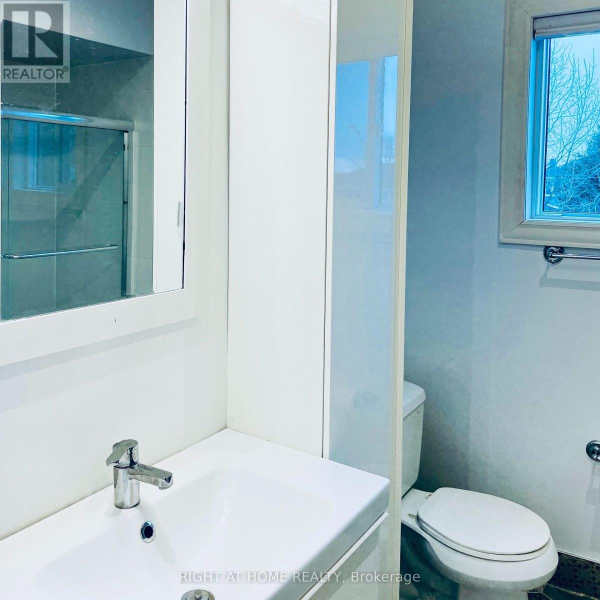 1689 Major Oaks Road, Pickering, Ontario  L1X 1X1 - Photo 24 - E13045776