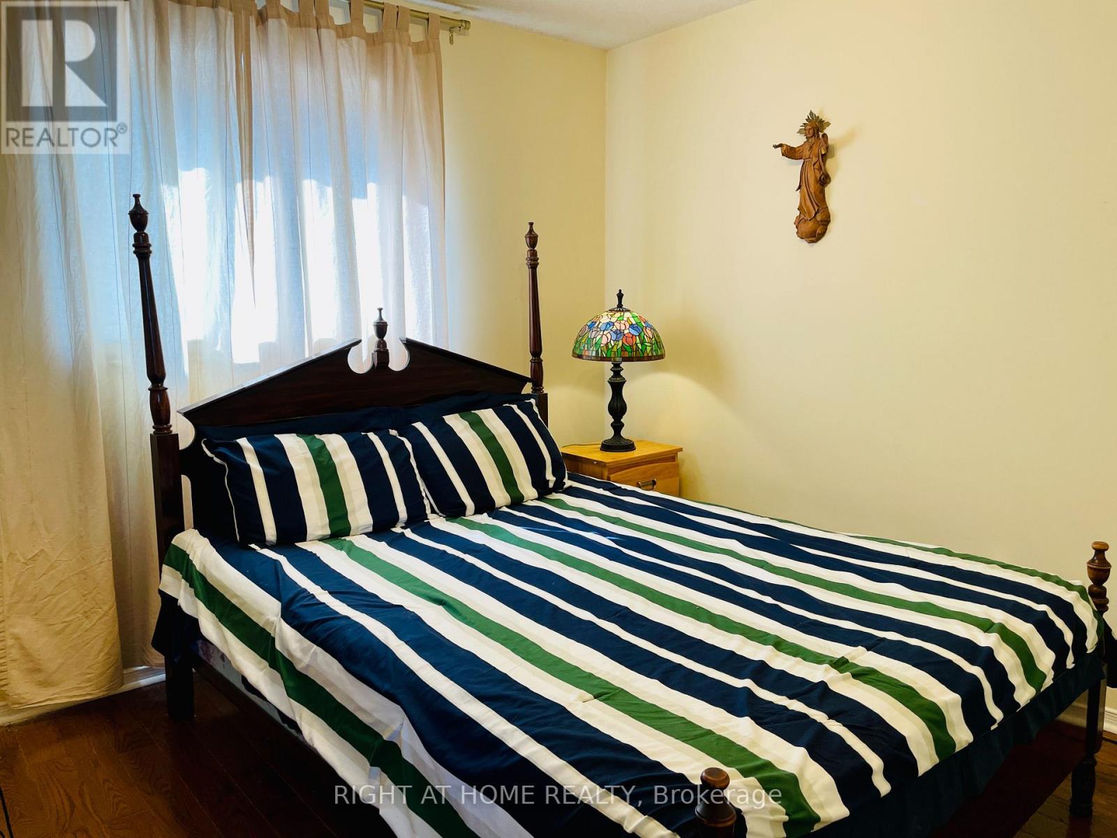 1689 Major Oaks Road, Pickering, Ontario  L1X 1X1 - Photo 27 - E13045776