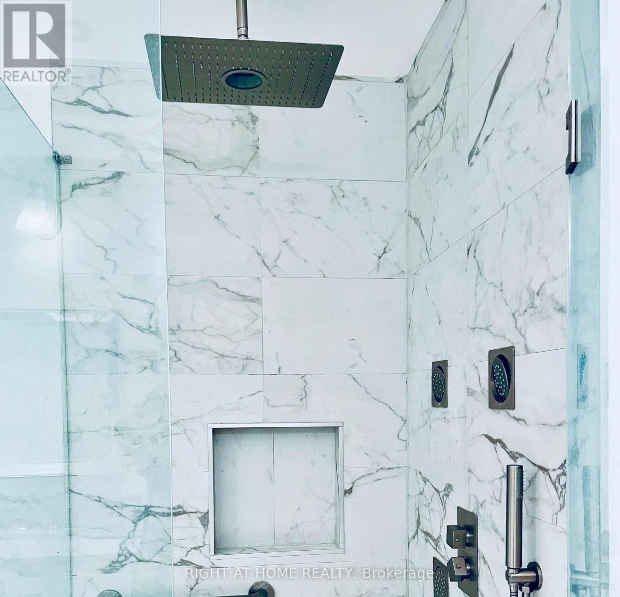 1689 Major Oaks Road, Pickering, Ontario  L1X 1X1 - Photo 28 - E13045776