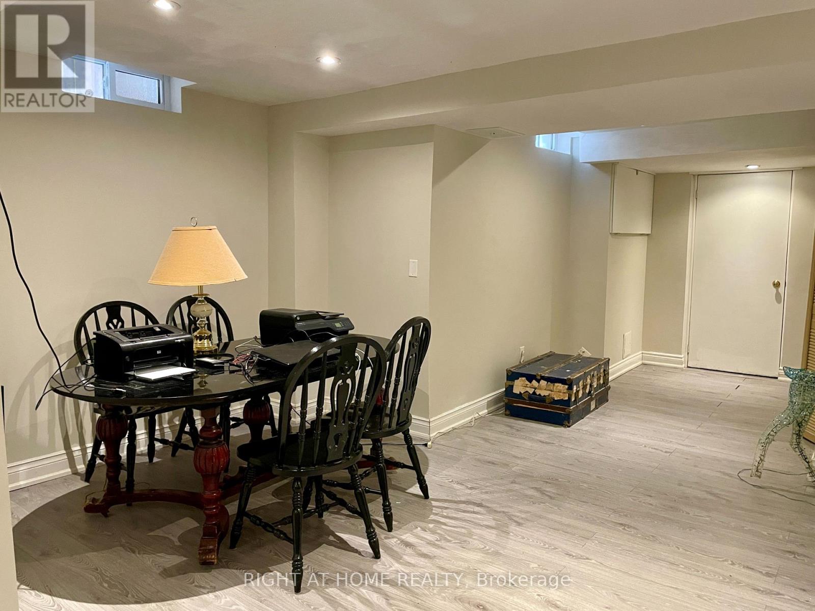 1689 Major Oaks Road, Pickering, Ontario  L1X 1X1 - Photo 32 - E13045776