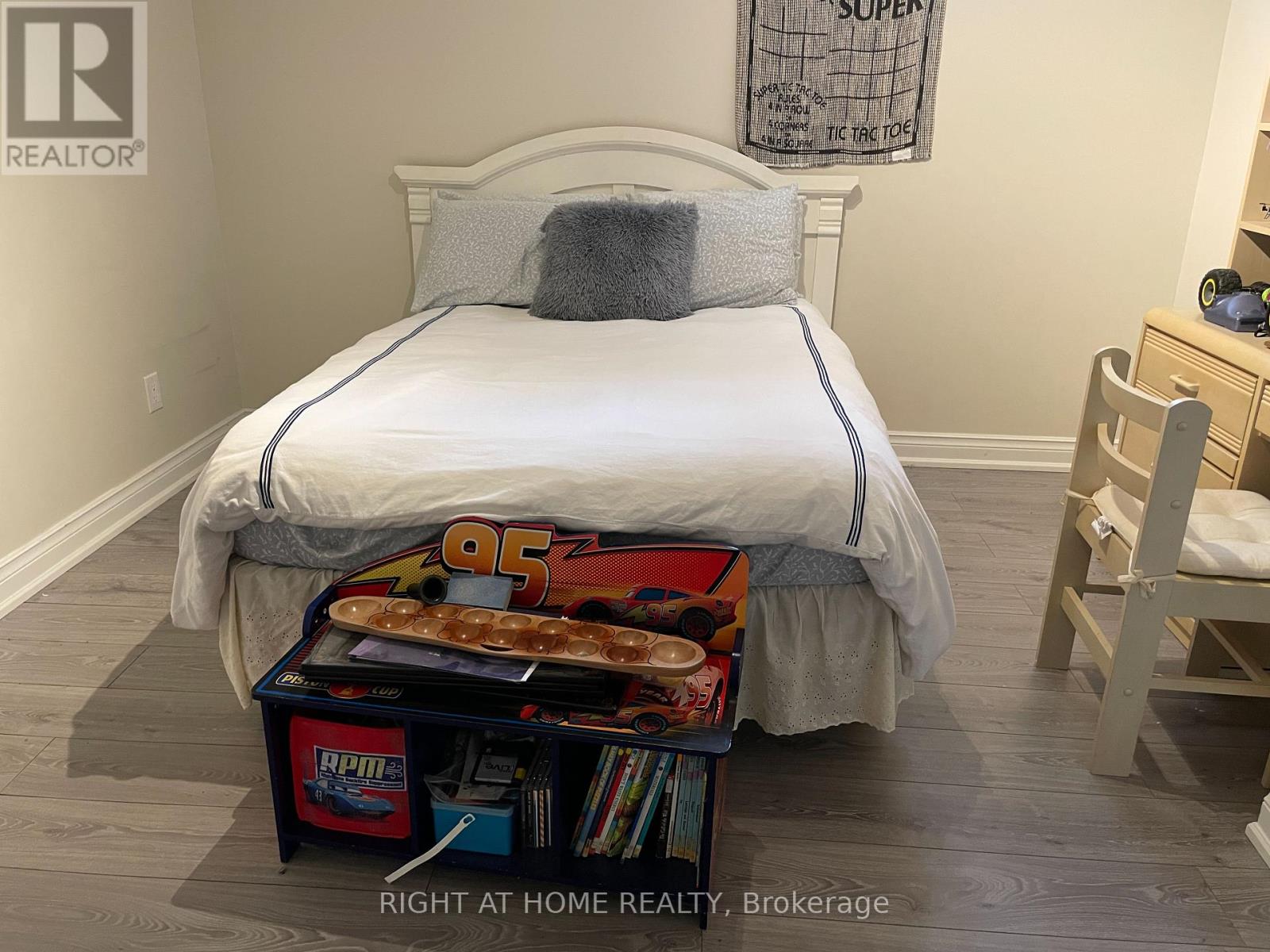 1689 Major Oaks Road, Pickering, Ontario  L1X 1X1 - Photo 38 - E13045776