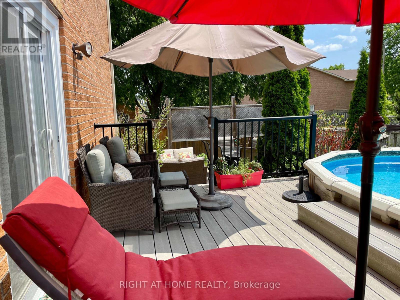 1689 Major Oaks Road, Pickering, Ontario  L1X 1X1 - Photo 41 - E13045776