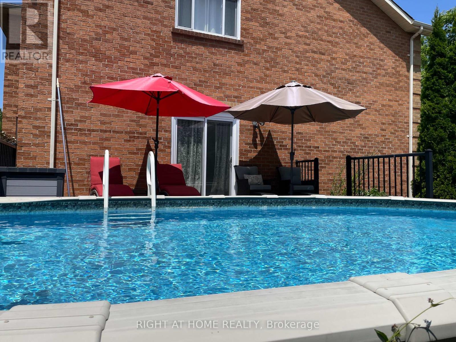 1689 Major Oaks Road, Pickering, Ontario  L1X 1X1 - Photo 43 - E13045776