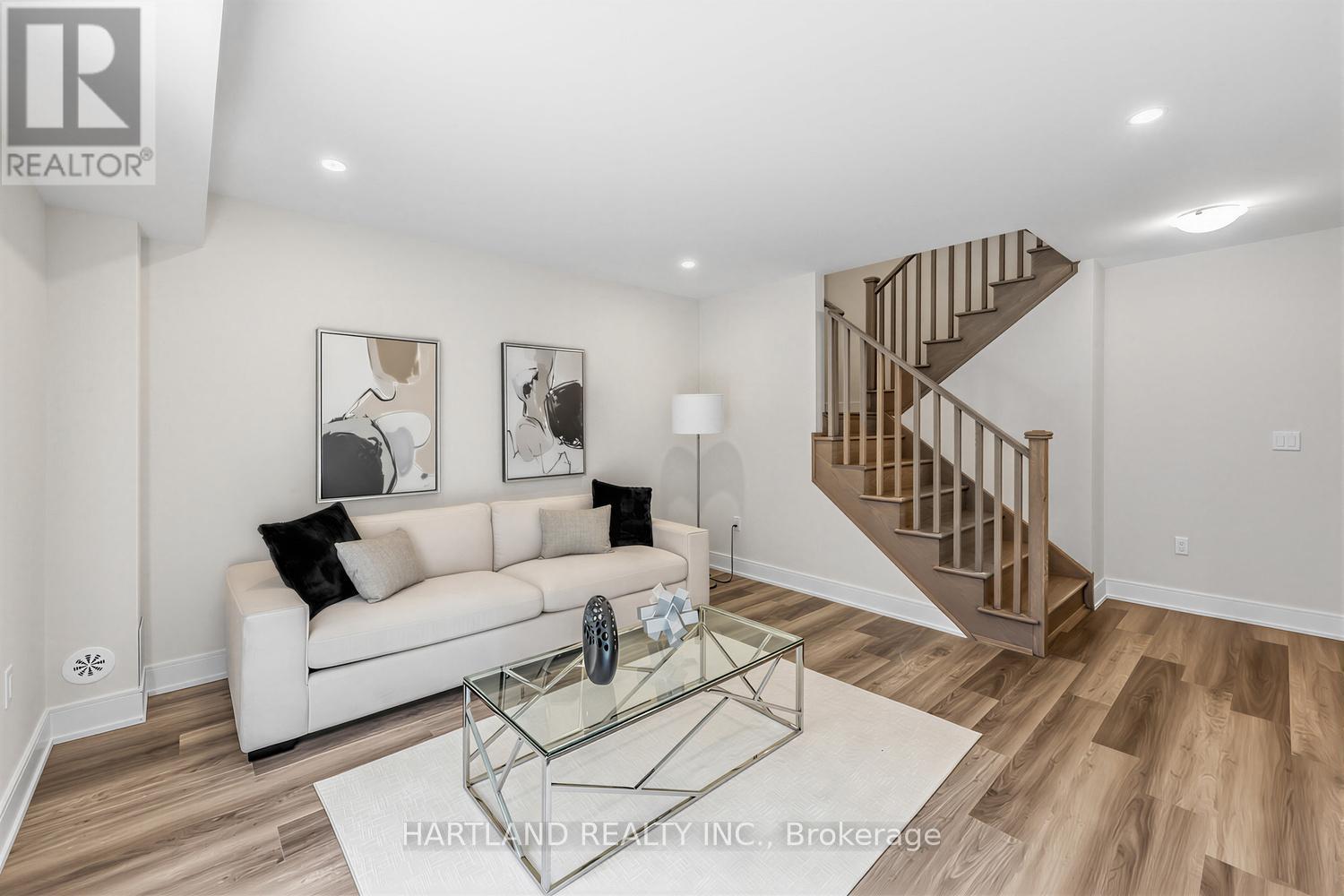 505 - 1695 Dersan Street, Pickering, Ontario  L1X 0S9 - Photo 4 - E13045782