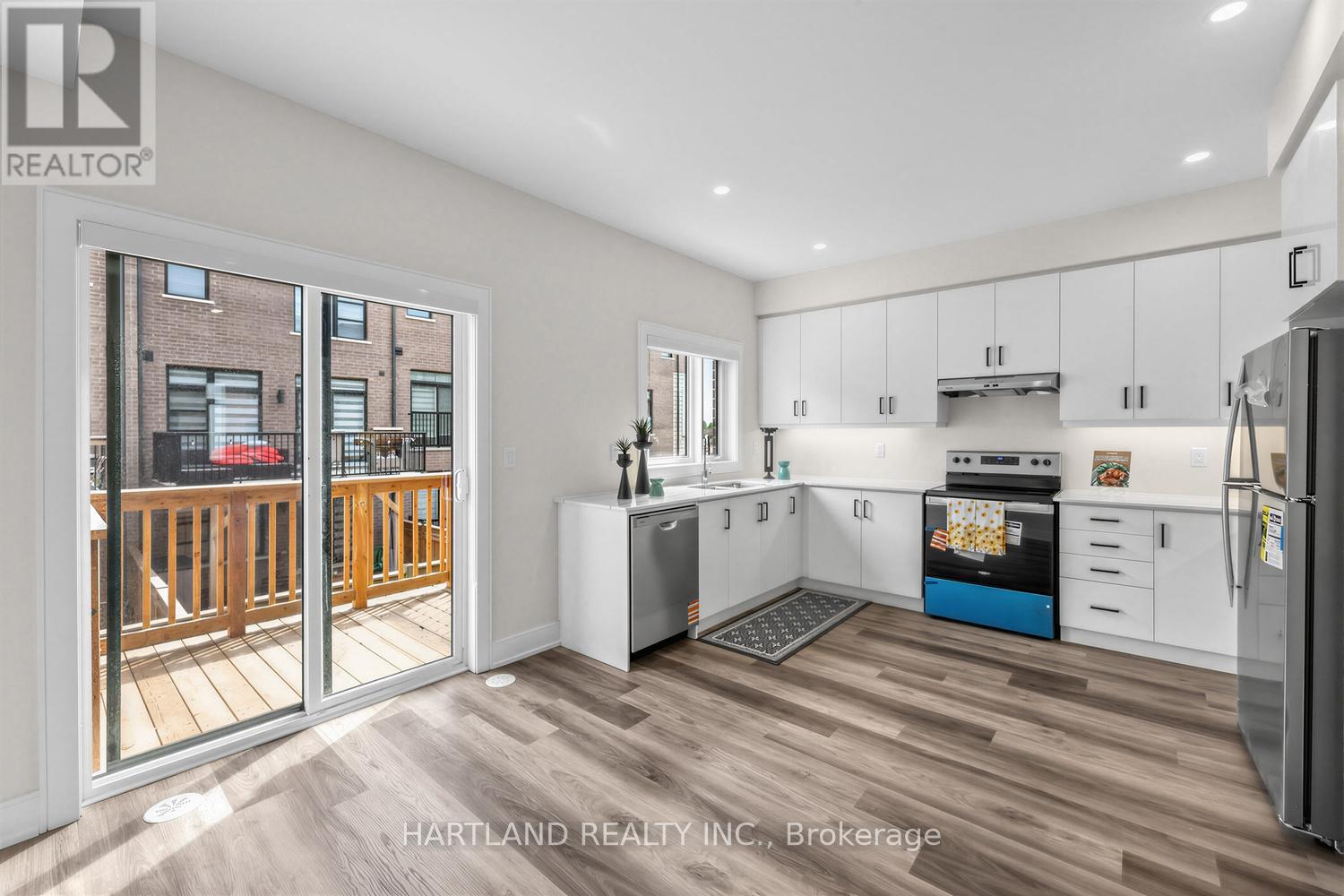 505 - 1695 Dersan Street, Pickering, Ontario  L1X 0S9 - Photo 5 - E13045782