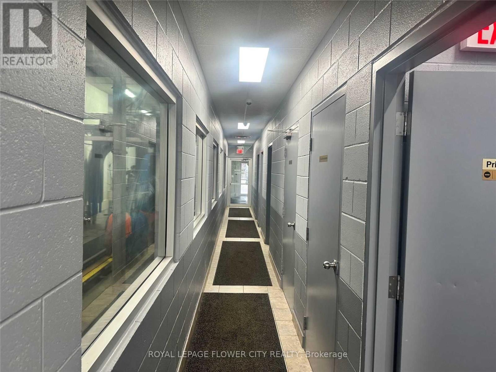 355 Rexdale Boulevard, Toronto, Ontario  M9W 1R9 - Photo 8 - W12481434