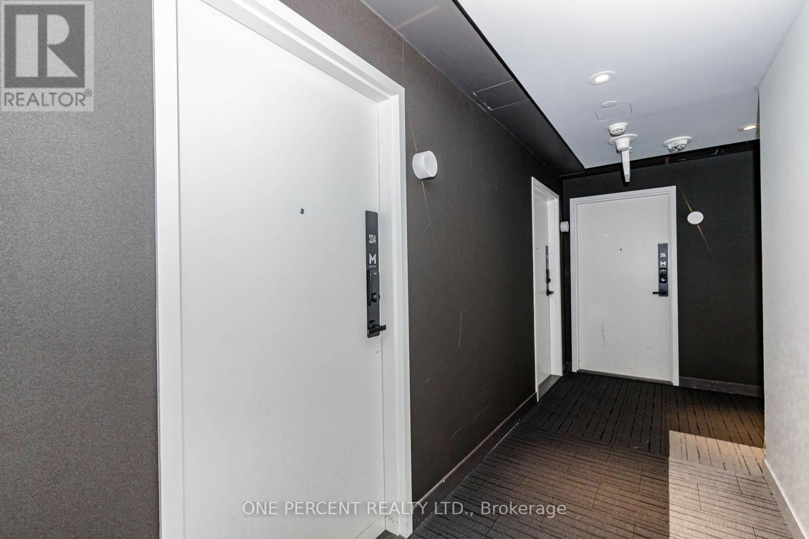 204 - 3900 Confederation Parkway, Mississauga, Ontario  L5B 0M3 - Photo 12 - W12767870