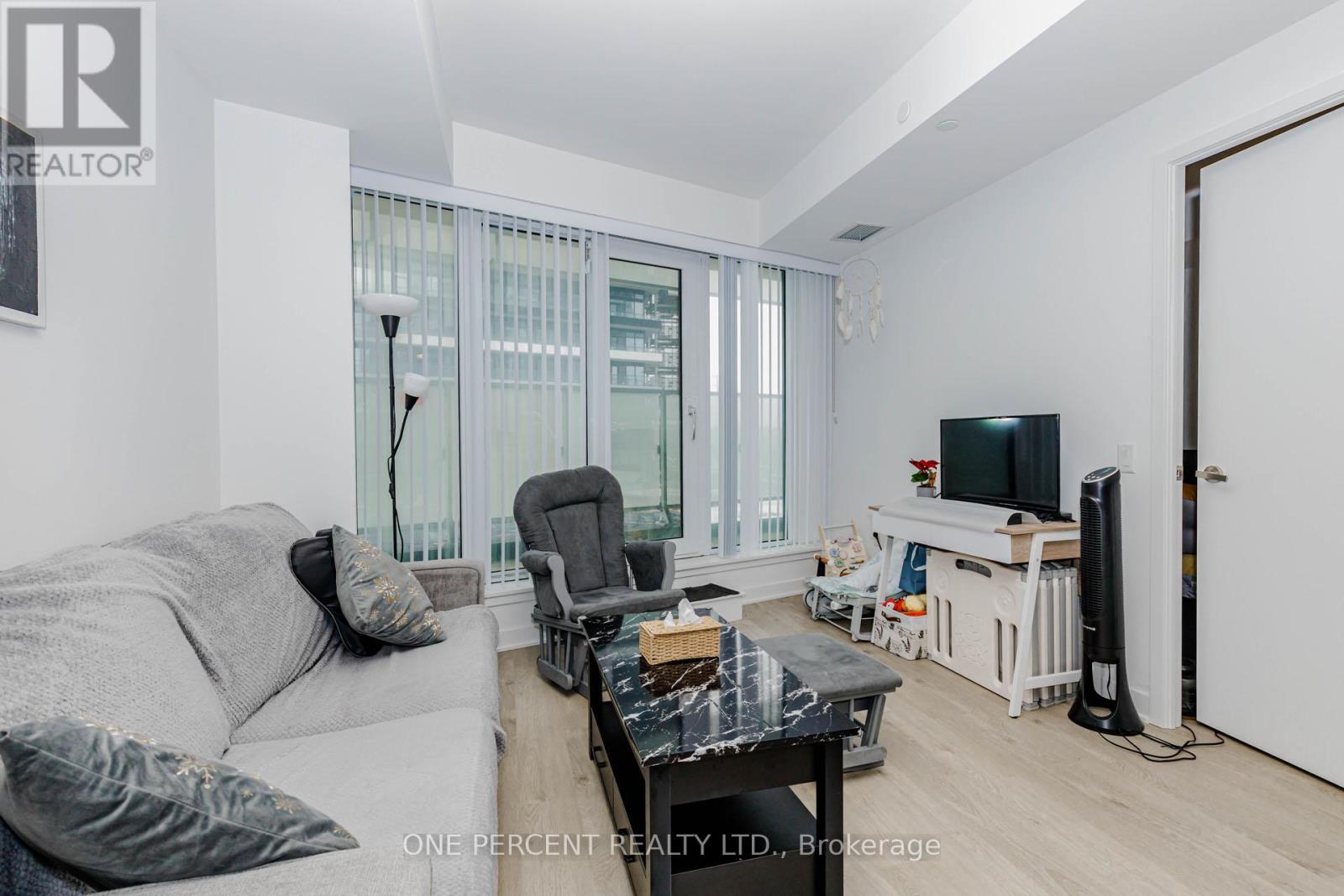 204 - 3900 Confederation Parkway, Mississauga, Ontario  L5B 0M3 - Photo 25 - W12921426