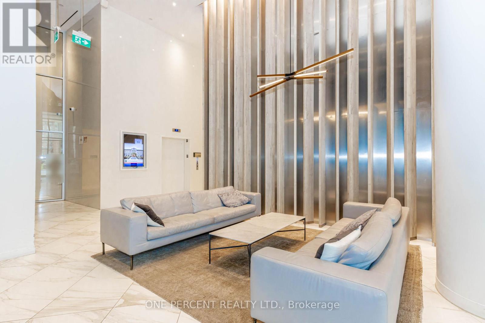 204 - 3900 Confederation Parkway, Mississauga, Ontario  L5B 0M3 - Photo 8 - W12767870