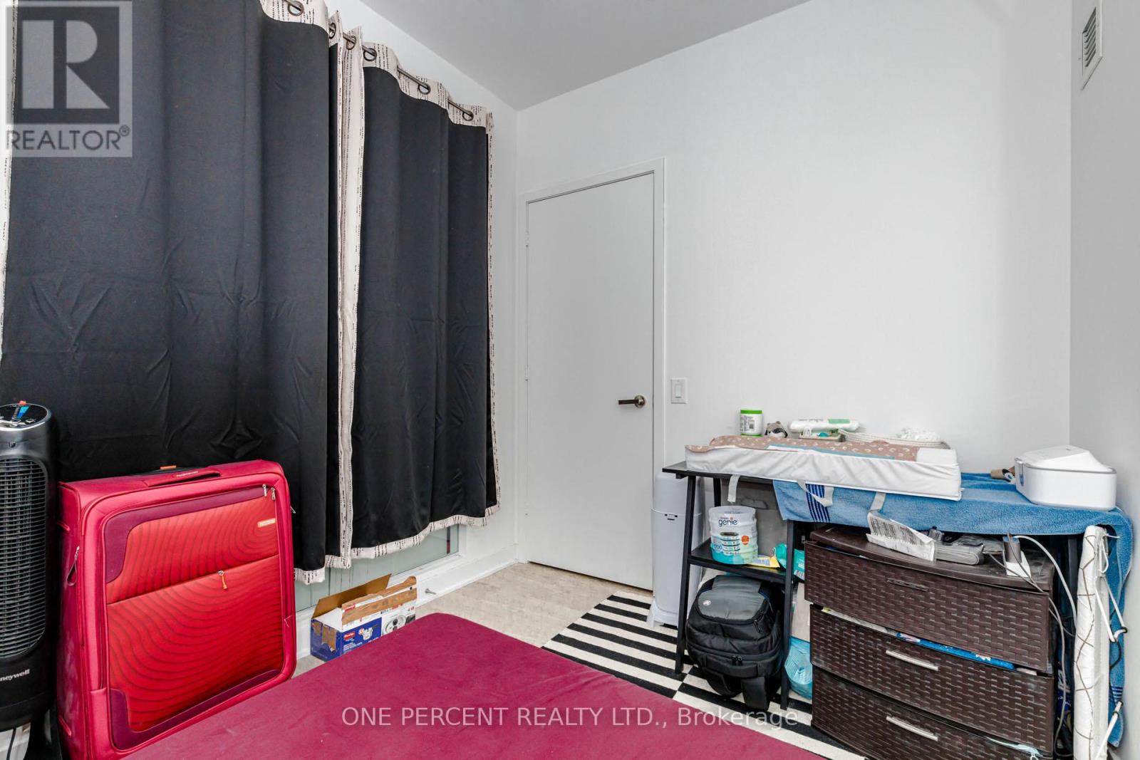 204 - 3900 Confederation Parkway, Mississauga, Ontario  L5B 0M3 - Photo 33 - W12921426