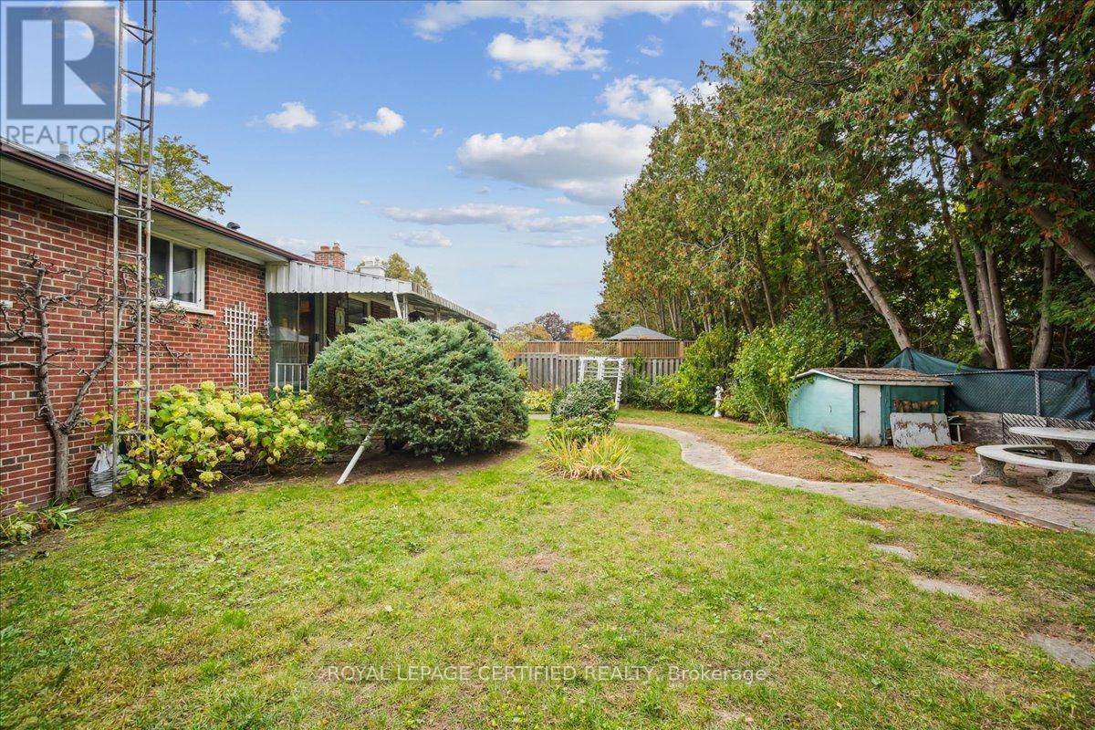 1639 Sunnycove Drive, Mississauga, Ontario  L4X 1B6 - Photo 41 - W13038708