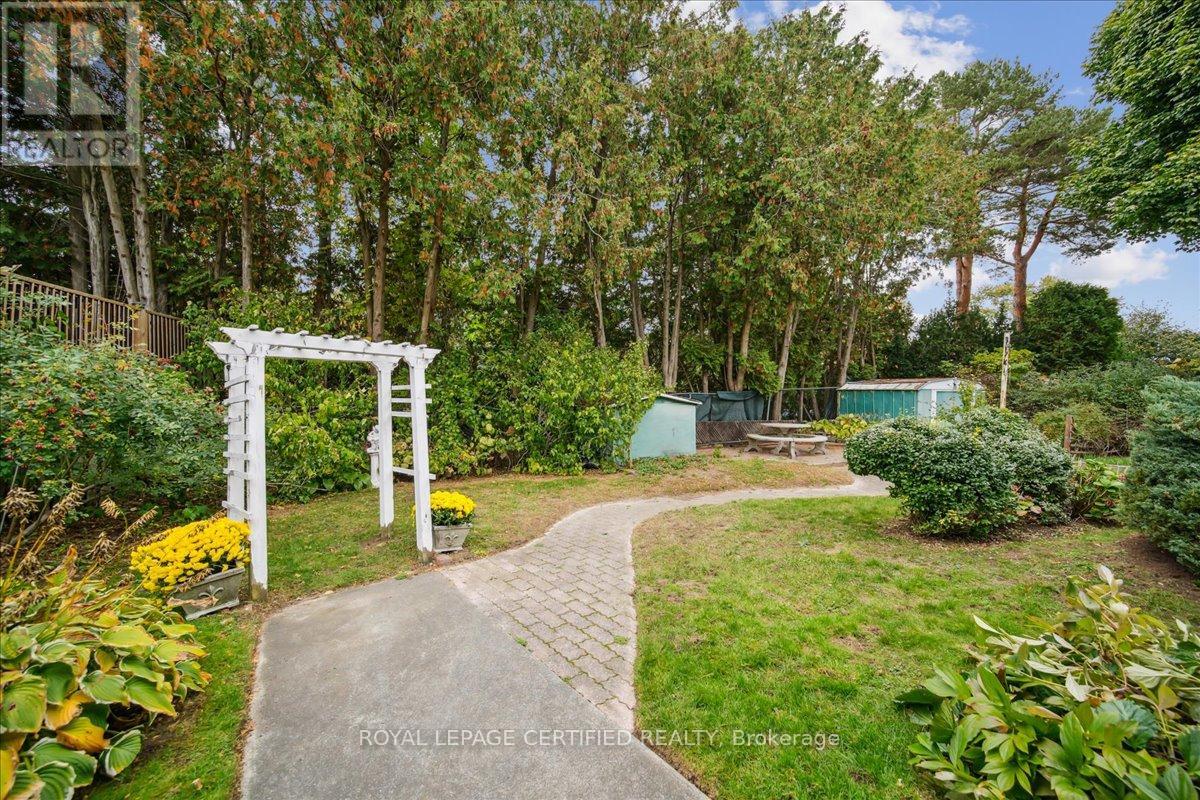 1639 Sunnycove Drive, Mississauga, Ontario  L4X 1B6 - Photo 42 - W13038708