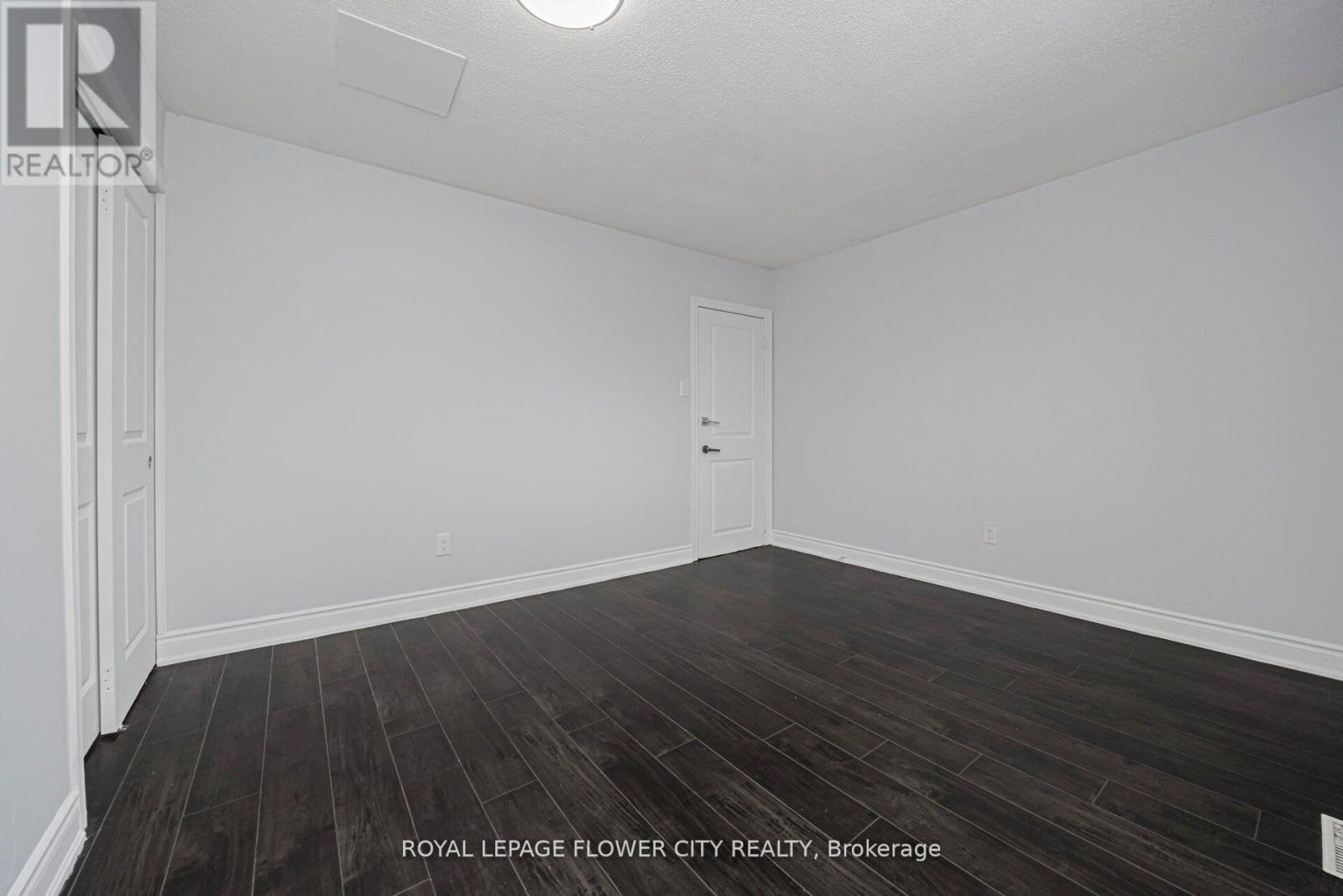 60 Lexington Avenue, Toronto, Ontario  M9V 2G8 - Photo 24 - W13045800