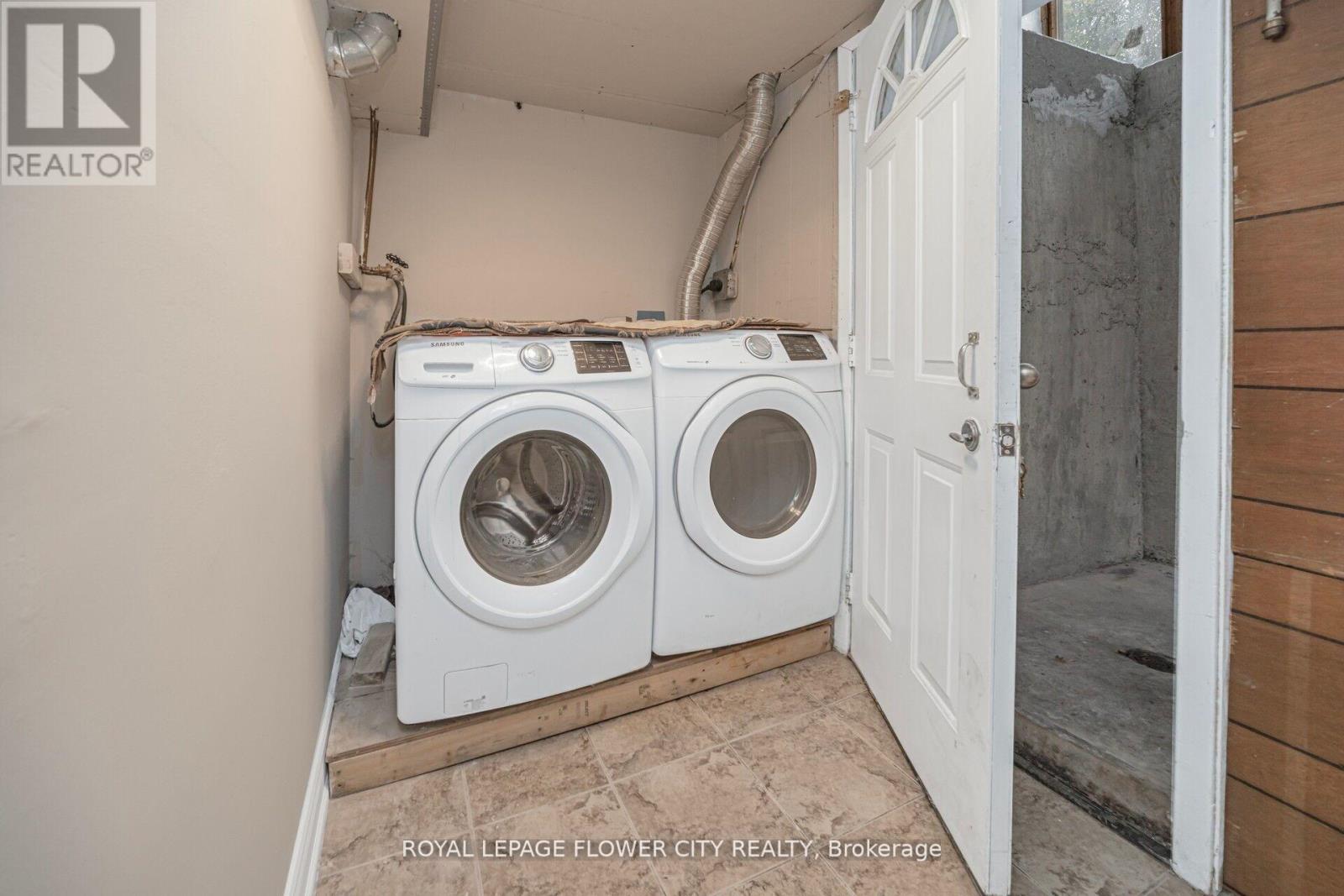 60 Lexington Avenue, Toronto, Ontario  M9V 2G8 - Photo 43 - W13045800