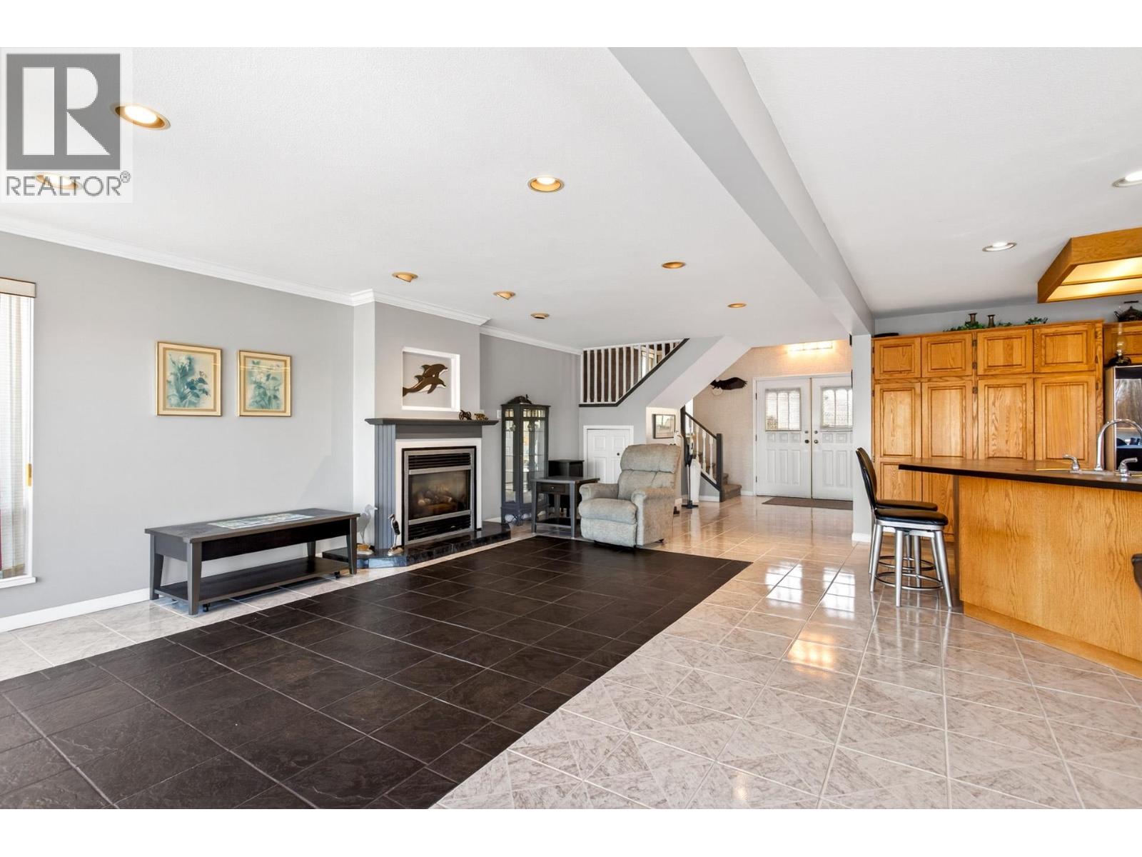 20346 Wharf Street, Maple Ridge, British Columbia  V2X 1Z3 - Photo 12 - R3110255