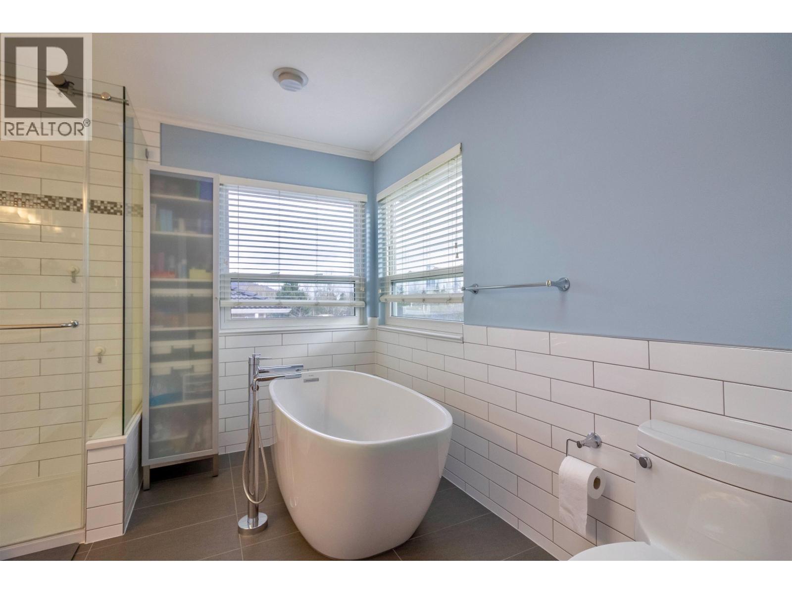 7470 Almond Place, Burnaby, British Columbia  V3N 4V5 - Photo 18 - R3092613