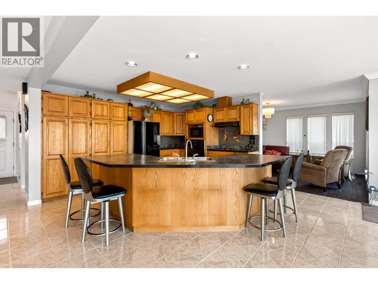 20346 Wharf Street, Maple Ridge, British Columbia  V2X 1Z3 - Photo 14 - R3110255