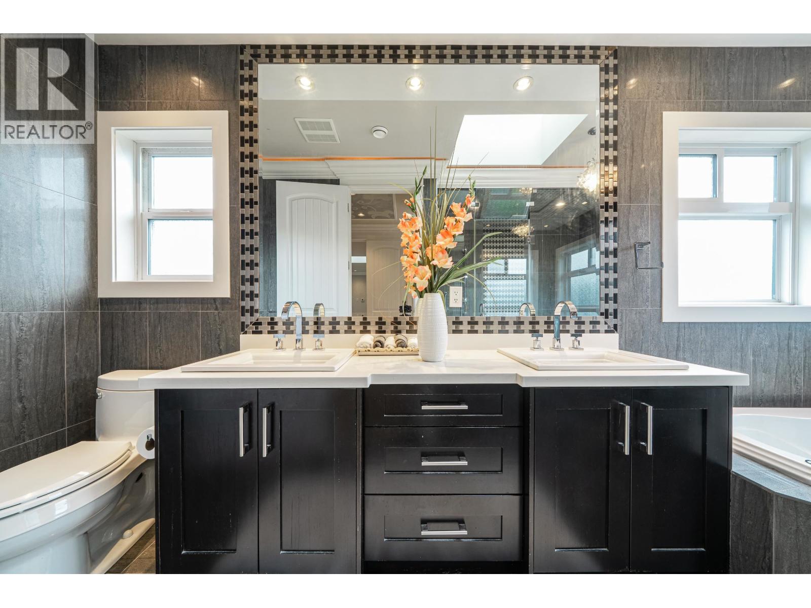 9240 Chapmond Crescent, Richmond, British Columbia  V7E 1M5 - Photo 23 - R3114104