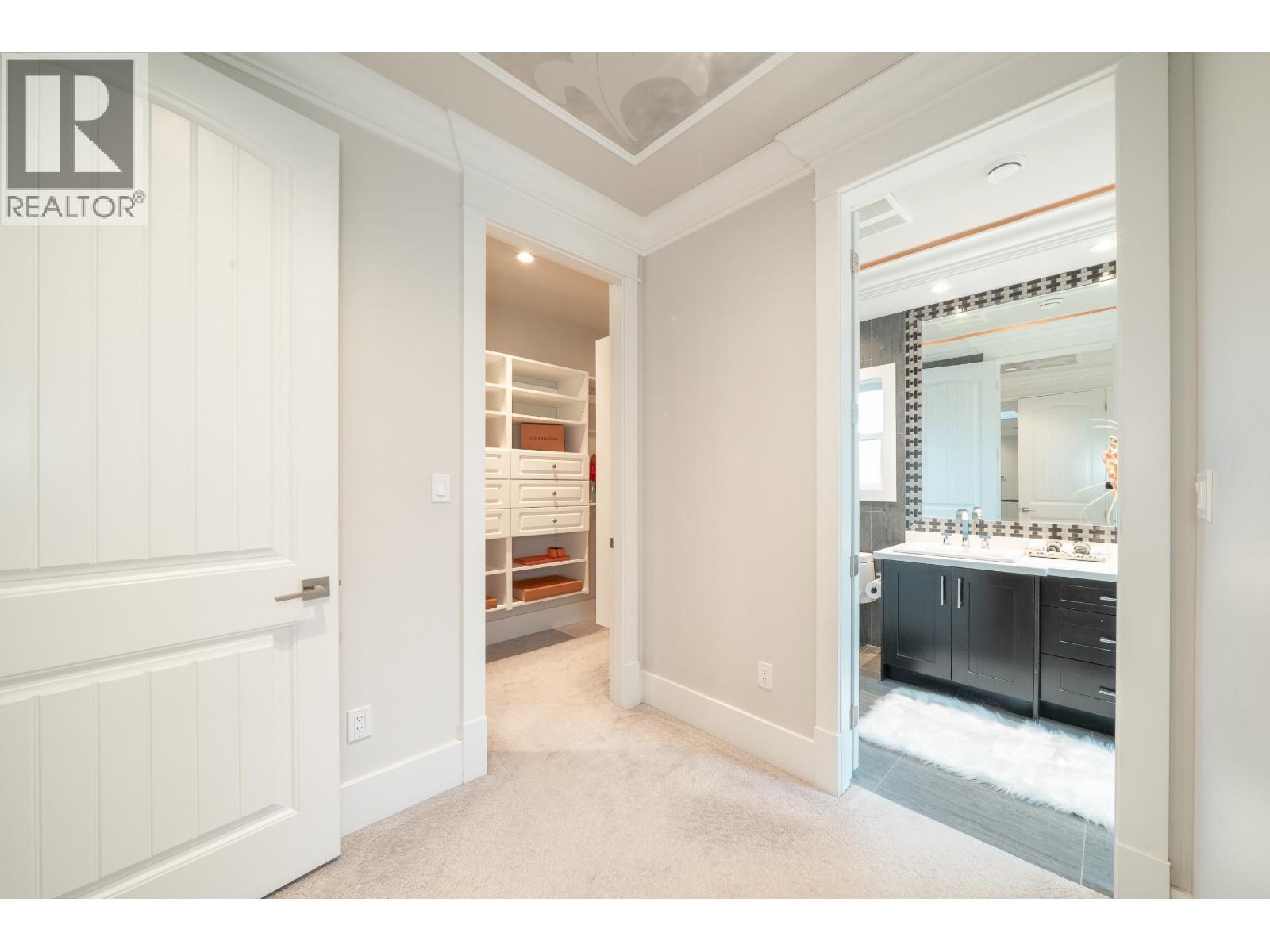 9240 Chapmond Crescent, Richmond, British Columbia  V7E 1M5 - Photo 21 - R3114104