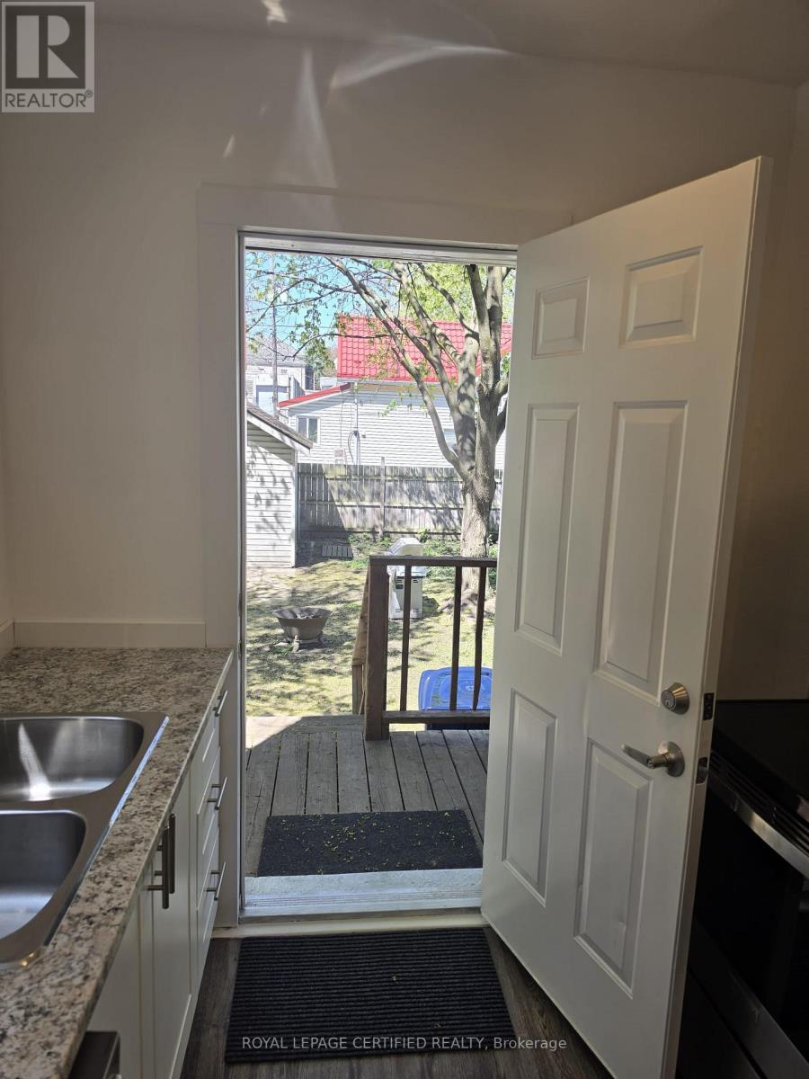 3272 Baby Street, Windsor, Ontario  N9C 1K8 - Photo 18 - X13045774