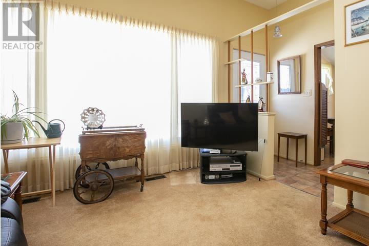 19 Passmore Rd, Sault Ste. Marie, Ontario  P6B 3T9 - Photo 18 - SM260734